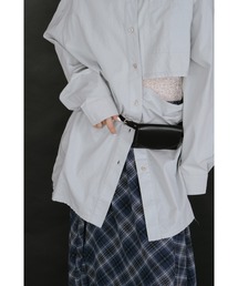 スリットデザインオーバーサイズルーズシャツ