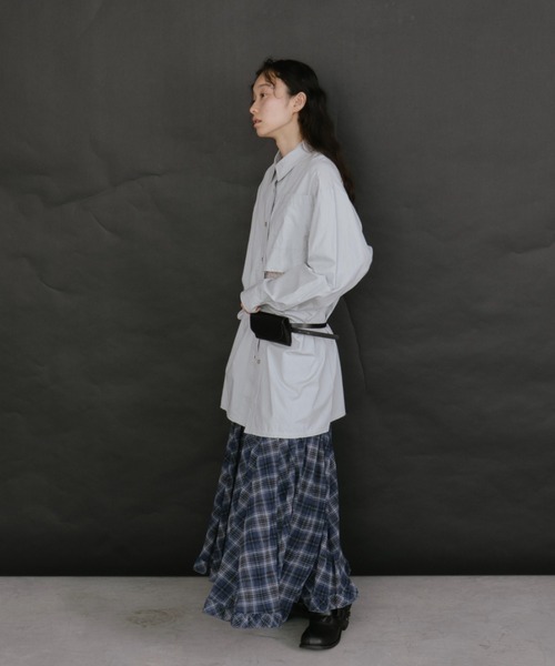 duei（デュイ）の「スリットデザインオーバーサイズルーズシャツ（シャツ/ブラウス・レディース・グレー/ブルー・FREE）」の8枚目の写真