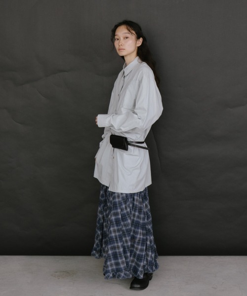 duei（デュイ）の「スリットデザインオーバーサイズルーズシャツ（シャツ/ブラウス・レディース・グレー/ブルー・FREE）」の9枚目の写真