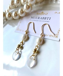 【MUURABBTI】淡水パールとペタルビーズピアス(MA)