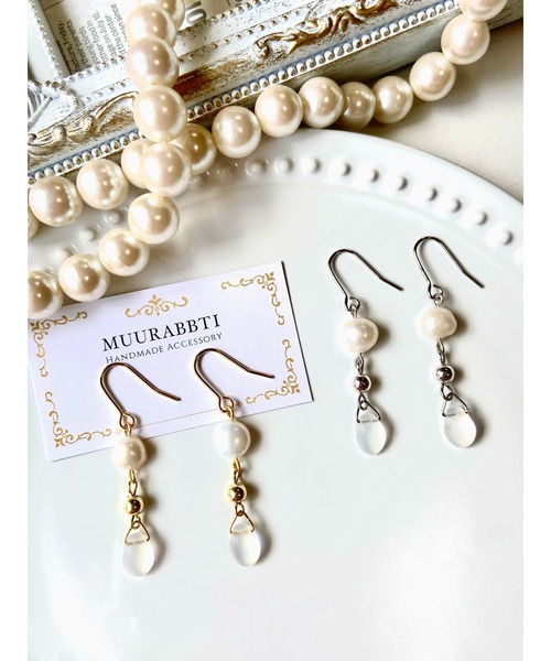 tone(トーン)の「【MUURABBTI】淡水パールとペタルビーズピアス(MA)(ピアス(両耳用)・レディース・ゴールド/シルバー・FREE)」の6枚目の写真