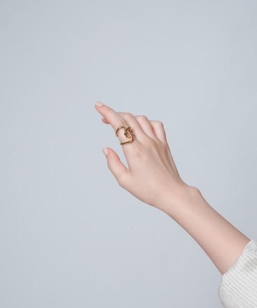 ciite'（シーテ）の「ビッグヒネリクロスリング（リング・レディース・シルバー/ゴールド/ピンクゴールド・FREE）」の10枚目の写真