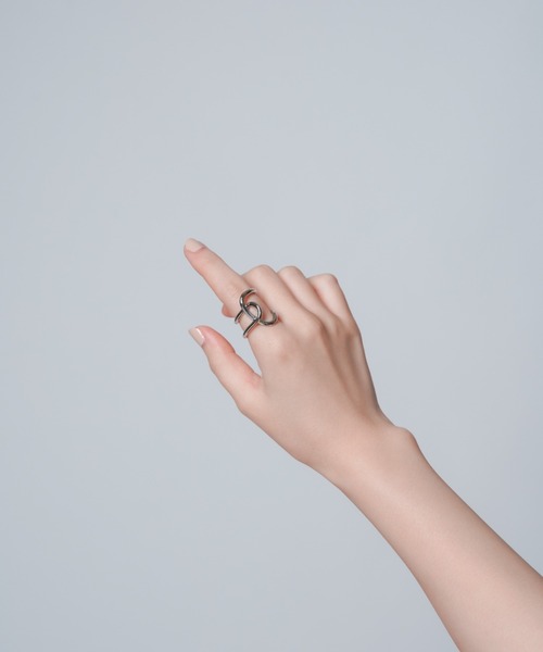 ciite'（シーテ）の「ビッグヒネリクロスリング（リング・レディース・シルバー/ゴールド/ピンクゴールド・FREE）」の11枚目の写真