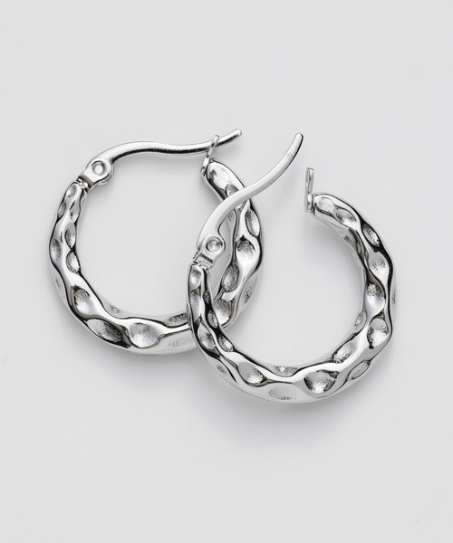 ciite' surgical stainless（シーテサージカルステンレス）の「【 金属アレルギー対応 】 ニュアンスフープピアス サージカルステンレス   (両耳用)（ピアス（両耳用）・レディース・ゴールド/シルバー・FREE）」の10枚目の写真