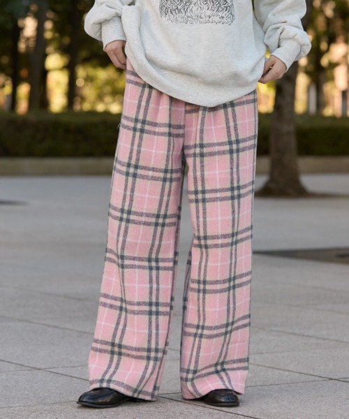 MERLOT(メルロー)の「ツータックチェックイージーパンツ(その他パンツ・レディース・ベージュ/ピンク・FREE)」の1枚目の写真