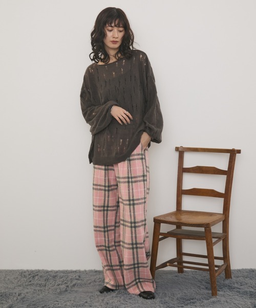 MERLOT(メルロー)の「ツータックチェックイージーパンツ(その他パンツ・レディース・ベージュ/ピンク・FREE)」の17枚目の写真