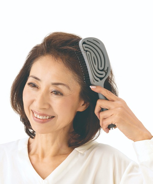 FUNALIVE（ファンアライブ）の「４in１ヘアブラシ（ヘアブラシ・レディース・その他・FREE）」の5枚目の写真