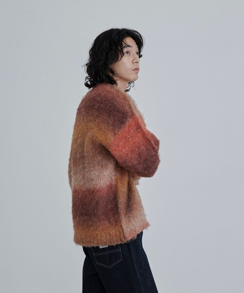 coen(コーエン)の「TOWNCRAFT(タウンクラフト)別注グラデーションシャギーニット(ニット/セーター・メンズ・ダークグレー/オレンジ・M/L)」の11枚目の写真