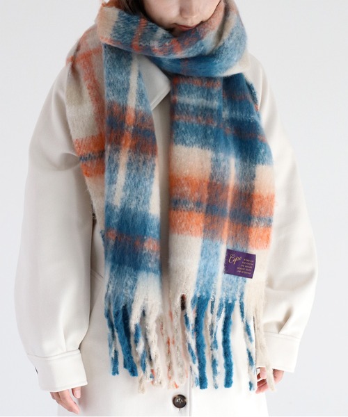 cepo（セポ）の「バルキーチェックマフラー（マフラー・レディース・オフホワイト/ブラック・FREE）」の6枚目の写真