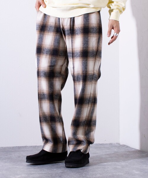 GLOSTER(グロスター)の「【GLOSTER/グロスター】GOODNESS コーデュロイ イージーパンツ (チェック/無地)(その他パンツ・メンズ・グリーン/ネイビー/チャコールグレー/ブラック系その他/アイボリー/サックスブルー/ブラウン系その他/ブラック・S/M/L)」の1枚目の写真