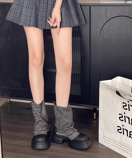 shoes365(シューズスリーシックスファイヴ)の「【shoes365】ブリティッシュスタイル厚底ブーツ(ブーツ・レディース・ブルー/ブラック/グリーン・22.5cm/23.0cm/23.5cm/24.0cm/24.5cm/25.0cm)」の10枚目の写真