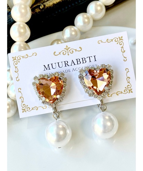 tone（トーン）の「【MUURABBTI】ハートビジューのパールイヤリング(MA)（イヤリング・レディース・レッド/グリーン/ピンク系その他/ブラック/ブルー・FREE）」の4枚目の写真