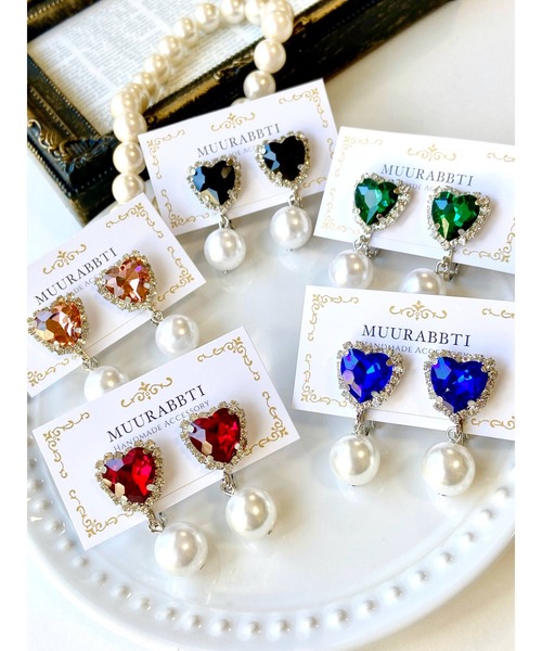 tone（トーン）の「【MUURABBTI】ハートビジューのパールイヤリング(MA)（イヤリング・レディース・レッド/グリーン/ピンク系その他/ブラック/ブルー・FREE）」の6枚目の写真