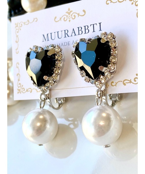 tone（トーン）の「【MUURABBTI】ハートビジューのパールイヤリング(MA)（イヤリング・レディース・レッド/グリーン/ピンク系その他/ブラック/ブルー・FREE）」の13枚目の写真