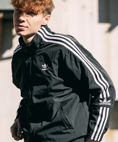 adidas(アディダス) ナイロンジャケット