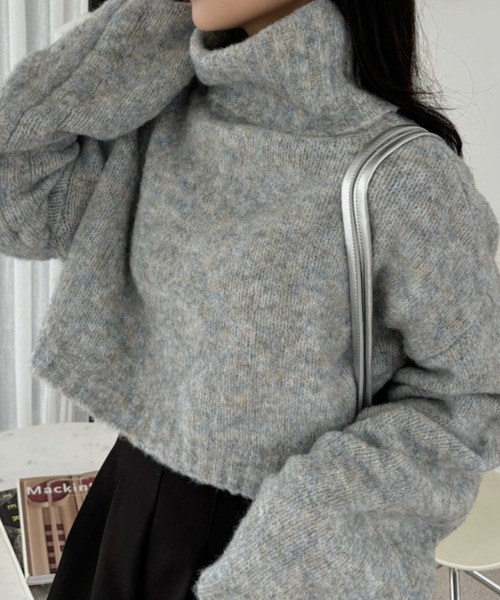 TREOVER(トレオーバー)の「ハイネック・袖ドロスト ブークレショート丈ニット(ニット/セーター・レディース・チャコールグレー/ベージュ/ブルー/杢グレー・FREE)」の12枚目の写真