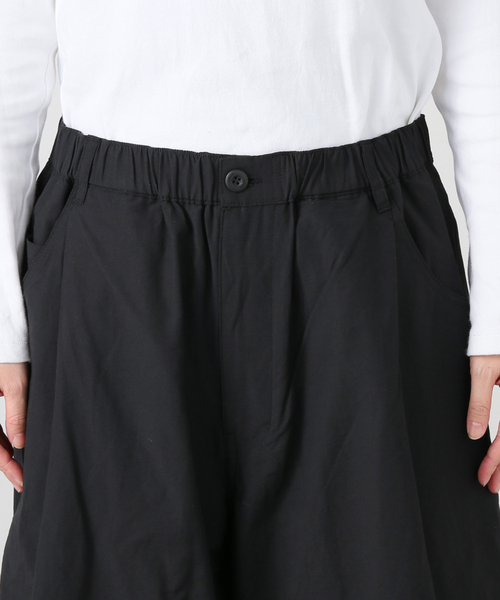 ANGLAN(アングラン)の「ANGLAN / アングラン Decent Pocket Deep Tuck Wide Pant(その他パンツ・レディース・ブラック・FREE)」の6枚目の写真
