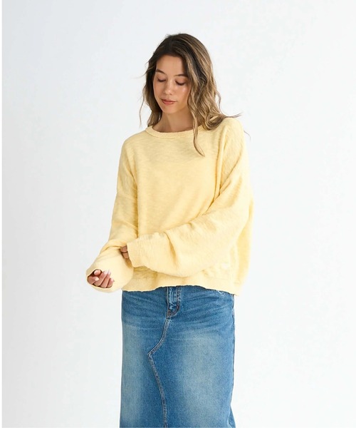 ROXY（ロキシー）の「SNUGGLY SWEATER/ロキシーオフショルダースプリングニット（ニット/セーター・レディース・イエロー/ナチュラル/ピンク・MEDIUM/LARGE/SMALL）」の8枚目の写真