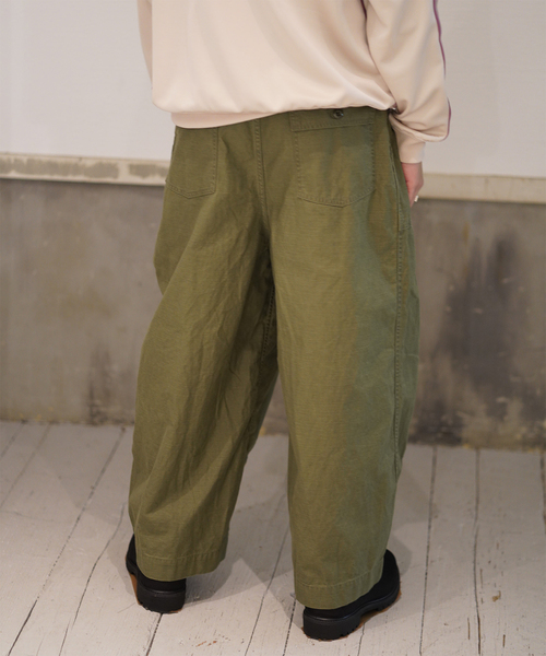 Needles（ニードルス）の「NEEDLES / ニードルズ H.D. Pant - Fatigue（カーゴパンツ・メンズ・カーキ・SMALL/MEDIUM）」の7枚目の写真