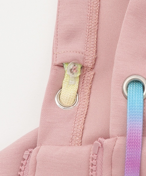 X-girl Stages(エックスガールステージス)の「エンボスロゴショート丈ジップパーカー(パーカー・キッズ・ピンク/オフホワイト/ブラック・100cm/90cm/80cm/110cm/130cm/120cm/140cm)」の16枚目の写真