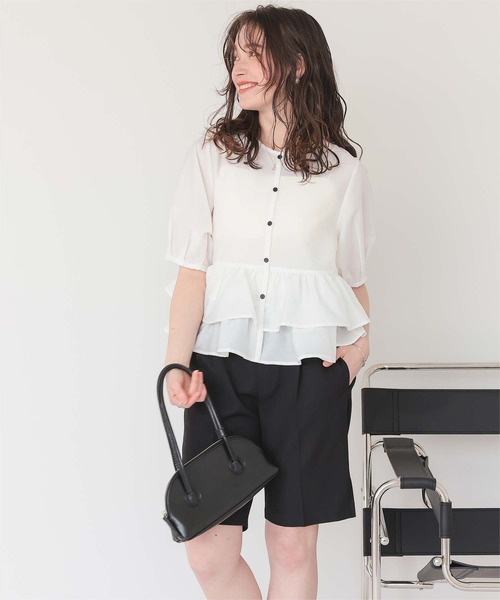 titivate（ティティベイト）の「ペプラムショートランタンスリーブブラウス（シャツ/ブラウス・レディース・ブラック/ライトブルー/ホワイト/ライトイエロー/グレイッシュベージュ/ライトピンク・L/M）」の22枚目の写真