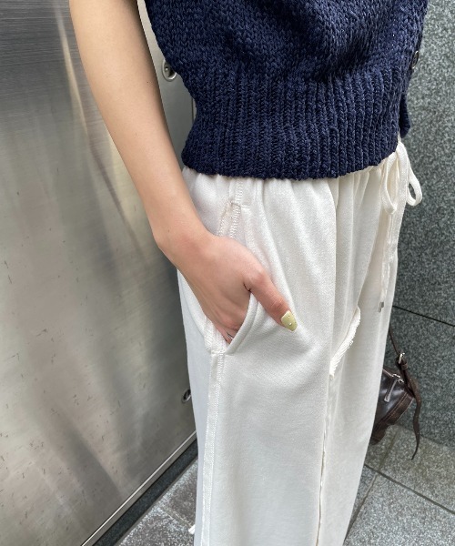 AIC.（エーアイシー）の「ダブルウエストリメイクデザイン裏毛スカート（スカート・レディース・オフホワイト/ネイビー・FREE）」の16枚目の写真