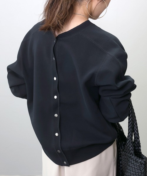 Aletta vita(アレッタビータ)の「ダンボールドットボタン2WAYカーディガン(カーディガン/ボレロ・レディース・ブラック/グレー系その他/カーキブラウン・FREE)」の12枚目の写真