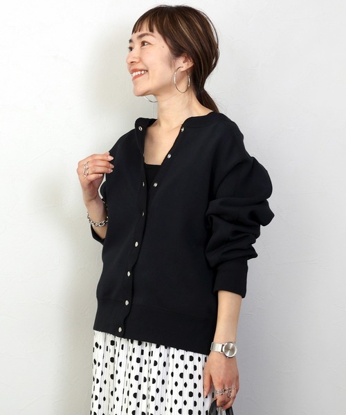 Aletta vita(アレッタビータ)の「ダンボールドットボタン2WAYカーディガン(カーディガン/ボレロ・レディース・ブラック/グレー系その他/カーキブラウン・FREE)」の18枚目の写真