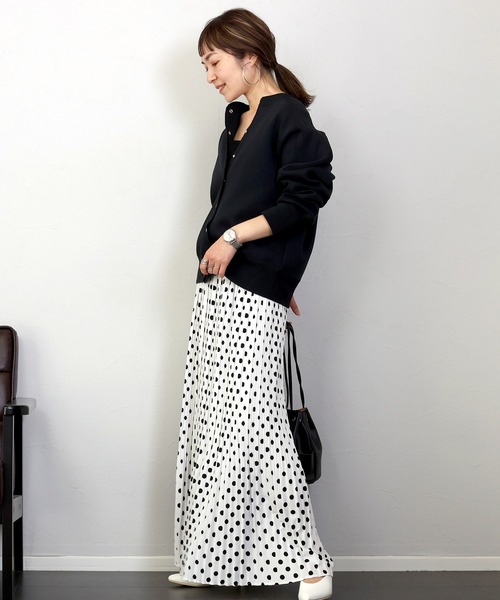 Aletta vita(アレッタビータ)の「ダンボールドットボタン2WAYカーディガン(カーディガン/ボレロ・レディース・ブラック/グレー系その他/カーキブラウン・FREE)」の19枚目の写真