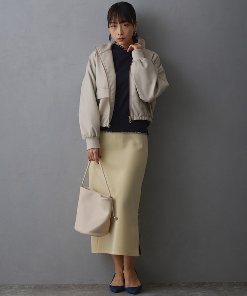 NICOLE white(ニコルホワイト)の「スタンドドロストブルゾン(ブルゾン・レディース・ブラック/ベージュ/オリーブ・FREE)」の4枚目の写真