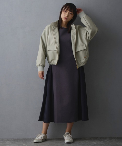 NICOLE white(ニコルホワイト)の「スタンドドロストブルゾン(ブルゾン・レディース・ブラック/ベージュ/オリーブ・FREE)」の7枚目の写真