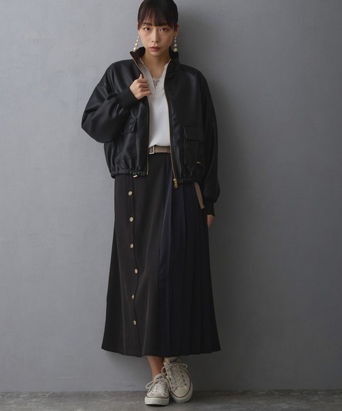 NICOLE white(ニコルホワイト)の「スタンドドロストブルゾン(ブルゾン・レディース・ブラック/ベージュ/オリーブ・FREE)」の10枚目の写真