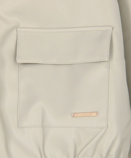 NICOLE white(ニコルホワイト)の「スタンドドロストブルゾン(ブルゾン・レディース・ブラック/ベージュ/オリーブ・FREE)」の17枚目の写真