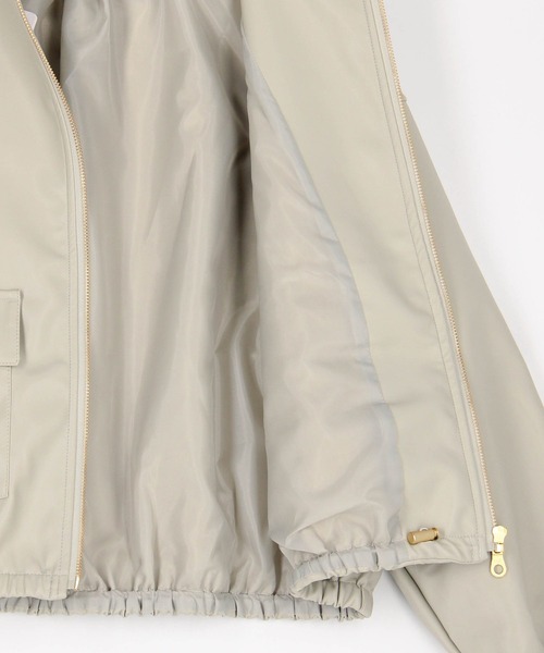 NICOLE white(ニコルホワイト)の「スタンドドロストブルゾン(ブルゾン・レディース・ブラック/ベージュ/オリーブ・FREE)」の20枚目の写真