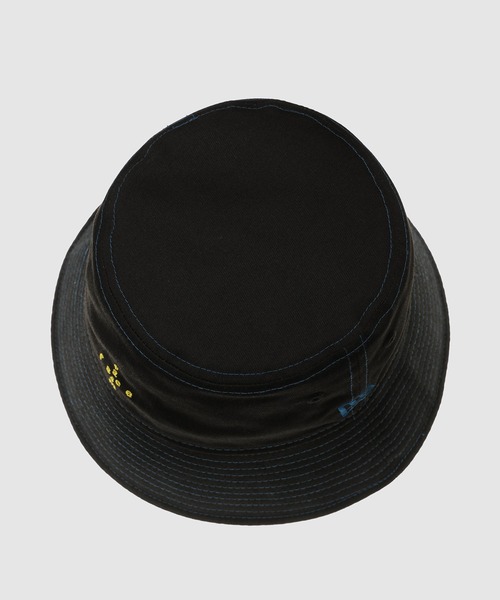 FACETASM（ファセッタズム）の「FACETASM×NEW ERA BUCKET HAT（ハット・メンズ・ブラック・S/M/M/L/L/XL）」の3枚目の写真