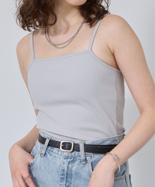 COLONY 2139（コロニートゥーワンスリーナイン）の「カップ付テレコリブスクエアキャミソール（キャミソール・レディース・オフホワイト/ブラック/モカ/ライトグレー・SMALL/MEDIUM/LARGE）」の3枚目の写真