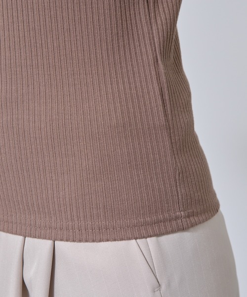 COLONY 2139（コロニートゥーワンスリーナイン）の「カップ付テレコリブスクエアキャミソール（キャミソール・レディース・オフホワイト/ブラック/モカ/ライトグレー・SMALL/MEDIUM/LARGE）」の13枚目の写真
