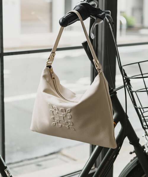 本革・370g］ソフトレザーショルダーバッグ(CE-1547)（ショルダー