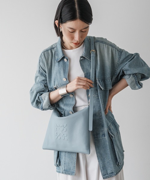 russet（ラシット）の「［本革・370g］ソフトレザーショルダーバッグ(CE-1547)（ショルダーバッグ・レディース・グレー系その他/ライトブルー/アイボリー/ブラック/ダークグリーン/ダークブラウン/ライトグレー・FREE）」の10枚目の写真