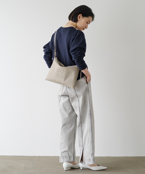 russet（ラシット）の「［本革・370g］ソフトレザーショルダーバッグ(CE-1547)（ショルダーバッグ・レディース・グレー系その他/ライトブルー/アイボリー/ブラック/ダークグリーン/ダークブラウン/ライトグレー・FREE）」の12枚目の写真