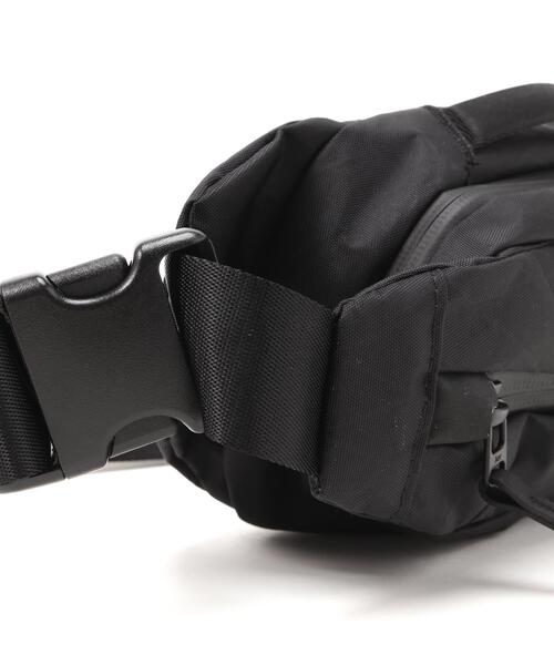 Aer(エアー)の「Aer(エアー)City Sling3 X-Pac AER-29061 正規商品(ボディバッグ/ウエストポーチ・メンズ・ブラック・F)」の8枚目の写真