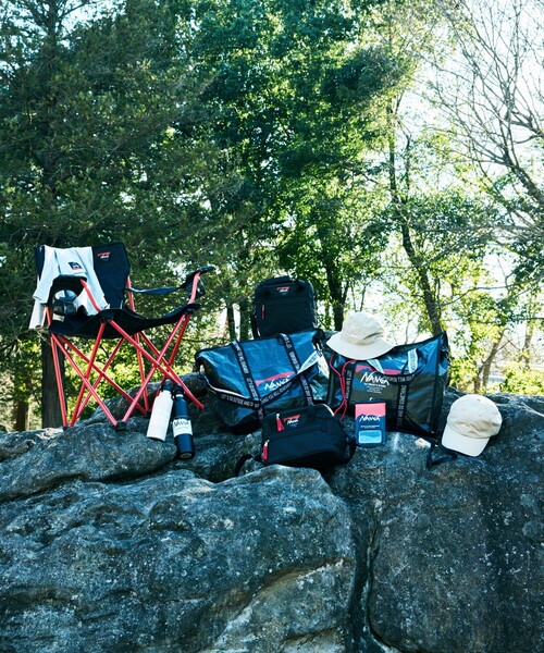 NANGA(ナンガ)の「NANGA × FREAK'S STORE/ナンガ × フリークスストア 別注 SOFT COOLER 5L ソフトクーラー 5L(アウトドアグッズ・メンズ・ブラック/グレー・ONE SIZE)」の3枚目の写真