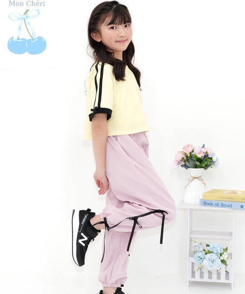 Bee des Bee（ビーデスビー）の「クロップド丈トップス（Tシャツ/カットソー・キッズ・ブラック/ブルーパープル/アイボリー・110cm/100cm/120cm/130cm/140cm/150cm）」の14枚目の写真