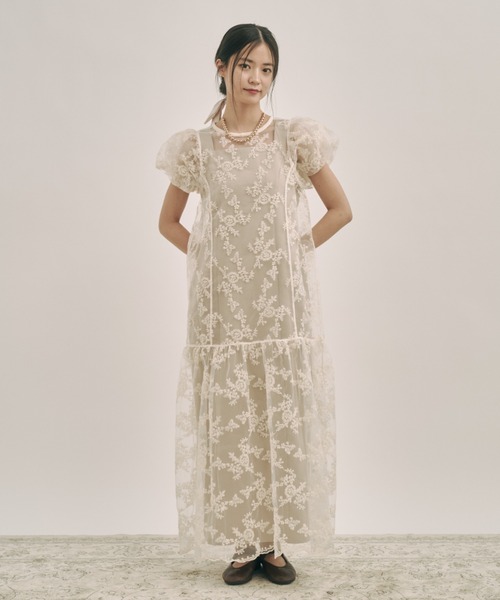 moi tytto（モイテュット）の「花刺繍レイヤーワンピース|普段使いも出来る着回しパーティードレス（ワンピース・レディース・ナチュラル/ブラウン・FREE/SMALL）」の13枚目の写真