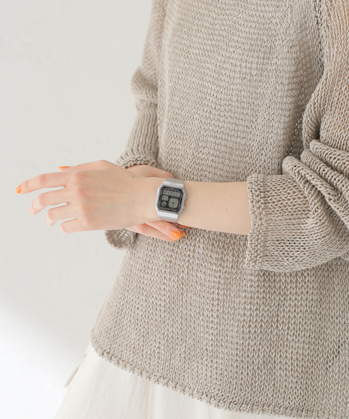 HIROB(ヒロブ)の「Web限定 CASIO CLASSIC A130WE-1AJF(アナログ腕時計・レディース・シルバー・FREE)」の5枚目の写真