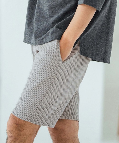 Magine(マージン)の「mp13468-Textured Knit-Like Fabric Short Pants ショートパンツ(その他パンツ・メンズ・ブラック/グレー/ベージュ・44/46/48)」の20枚目の写真