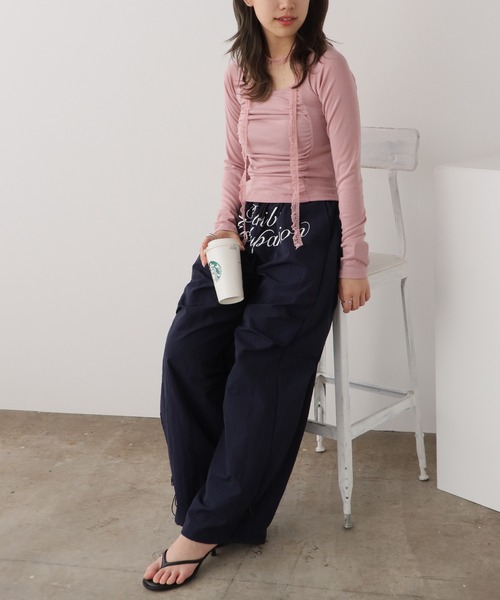 ROOPTOKYO(ループトウキョウ)の「レース付き クロップド丈ロングスリーブTシャツ(Tシャツ/カットソー・レディース・アイボリー/ブラック/ピンク・FREE)」の3枚目の写真