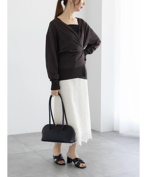 Te chichi(テチチ)の「カシュクールVネックミドルカーディガン(カーディガン/ボレロ・レディース・チャコールグレー/シルバー/ベージュ・F)」の6枚目の写真