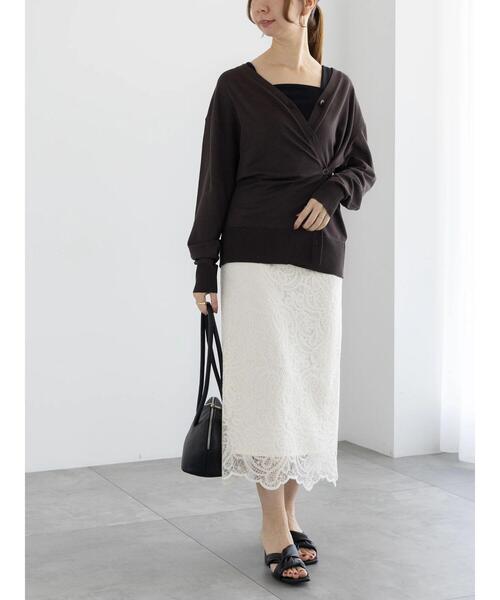 Te chichi(テチチ)の「カシュクールVネックミドルカーディガン(カーディガン/ボレロ・レディース・チャコールグレー/シルバー/ベージュ・F)」の7枚目の写真