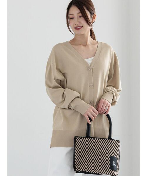 Te chichi(テチチ)の「カシュクールVネックミドルカーディガン(カーディガン/ボレロ・レディース・チャコールグレー/シルバー/ベージュ・F)」の13枚目の写真